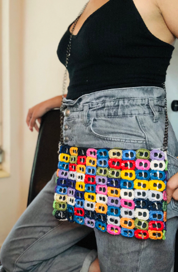 Baby blue pop tab purse – ErikaCreativa