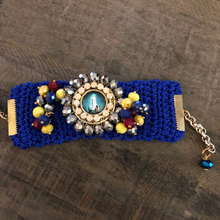 Load image into Gallery viewer, Our Lady Of Fatima Bracelet / Virgen de Fatima Bracelet
