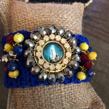 Load image into Gallery viewer, Our Lady Of Fatima Bracelet / Virgen de Fatima Bracelet