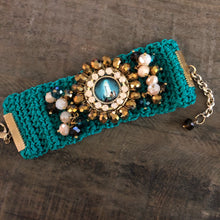 Load image into Gallery viewer, Our Lady Of Fatima Bracelet / Virgen de Fatima Bracelet