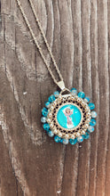 Load image into Gallery viewer, Collar del Divino Niño Jesús / Baby Jesus Necklace